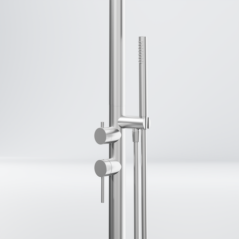 Series 900 outdoor shower